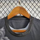 camisa-real-madrid-madrid-y3-2024-25-adidas-emirates-fly-better-torcedor-masculina-masculino-preto-preta-branco-branca-vini-jr-mbappe-rodrygo-modric-bellingham-asencio-endrick-valverde-alaba-camavinga-tchouameni-carvajal-lucas-vasquez