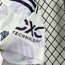 Camisa Manchester United Away 2025/26 - Adidas Torcedor Masculina - Branca/Lilás