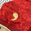 Camisa Seleção Espanha Edição Especial 2024/25 - Comma Torcedor Masculina - Vermelha/Dourada