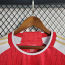 camisa-arsenal-home-titular-1-2023-24-adidas-torcedor-masculina-vermelha-vermelho-branco-branca-dourada-dourado-emirates-fly-better-dorado-dorada