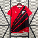 camisa-athletico-paranaense-home-titular-1-2024-25-umbro-torcedor-masculina-preto-preta-vermelha-vermelho
