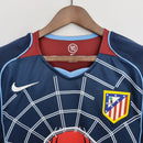 camisa-atletico-de-madrid-away-reserva-2-2004-05-nike-retro-masculina-masculino-branca-branco-bordo-vermelha-vermelho-azul-spider-man-fernando-torres