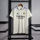 camisa-real-madrid-madri-home-titular-1-2022-23-adidas-emirates-fly-better-torcedor-masculina-branca-branco-lilas-cr7-vini-jr-kroos