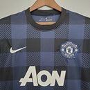 camisa-manchester-united-diabos-vermelhos-home-titular-1-2013-14-nike-retro-masculina-masculino-aon-giggs-azul-preto-preta-fellaini-rooney-juan-mata-nani-robin-van-persie-javier-hernandez-titiarito-evra-valencia-young-kagawa-lingard