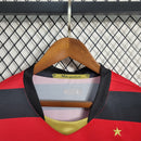 camisa-manga-longa-comprida-masculina-masculino-flamengo-mengo-fla-home-titular-1-2008-09-nike-retro-dourada-dourado-dorado-dorada-preto-preta-vermelha-vermelho-adriano-imperador