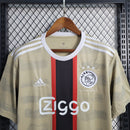 camisa-masculina-adidas-ajax-third-terceira-3-2023-24-torcedor-preta-preto-branco-branca-bege-amsterdam-ziggo