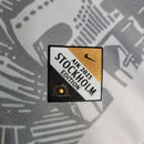 camisa-masculina-nike-aik-sonina-2023-24-torcedor-cinza-branco-branca-dourado-dourada-dorada-dorado