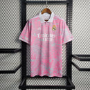 camisa-masculina-real-madrid-madri-2023-24-torcedor-rosa-branco-branca-ronaldo-cr7-kroos-vini-jr-fly-emirates-dragao