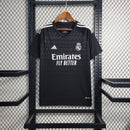 camisa-masculina-real-madrid-madri-goleiro-2023-24-adidas-torcedor-branco-branca-preta-preto-ronaldo-courtois-cr7-emirates-fly-better