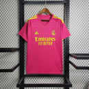 camisa-masculina-real-madrid-madri-goleiro-2023-24-adidas-torcedor-rosa-amarela-amarelo-ronaldo-courtois-cr7-emirates-fly-better