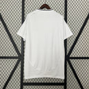 camisa-real-madrid-madri-home-titular-1-2024-25-adidas-torcedor-emirates-fly-better-branca-branco-preto-preta-ronaldo-cr7-vini-jr-mbappe