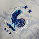 camisa-selecao-franca-away-2-reserva-2022-23-nike-torcedor-masculina-masculino-branco-branca-azul-mbappe-varane-camavinga-rabiot-tchouameni-dembele-giroud-kounde-benzema