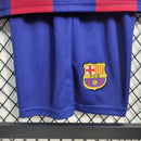 conjunto-kit-infaltil-kids-barcelona-barca-home-titular-1-2023-24-nike-torcedor-vermelha-vermelho-azul-fcb-spotify-messi-neymar