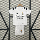 conjunto-kit-infaltil-kids-real-madrid-madri-home-titular-1-2024-25-adidas-torcedor-branco-branca-preto-preta-emirates-fly-better-ronaldo-cr7-vini-jr-mbappe
