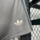 shorts-real-madrid-madrid-third-3-terceira-2024-25-adidas-emirates-fly-better-torcedor-masculina-masculino-cinza-branco-branca-vini-jr-mbappe-rodrygo-modric-bellingham-asencio-endrick-valverde-camavinga-tchouameni-carvajal-lucas-vasquez