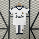 Conjunto Kit Infantil Real Madrid Home 2012/13 - Adidas Retrô - Branca/Preta