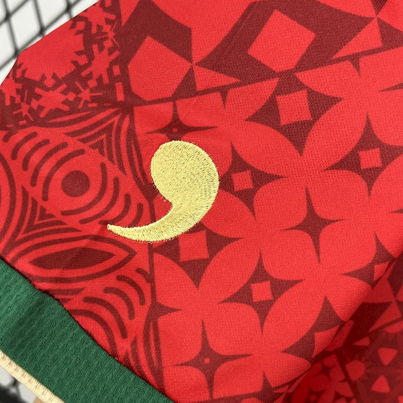 Camisa Seleção Portugal 2025/26 - Comma Torcedor Masculina - Vermelha/Verde