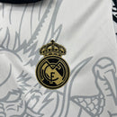 Conjunto Kit Infantil Real Madrid Edição Especial 2022/23 - Adidas Torcedor - Branca/Preta