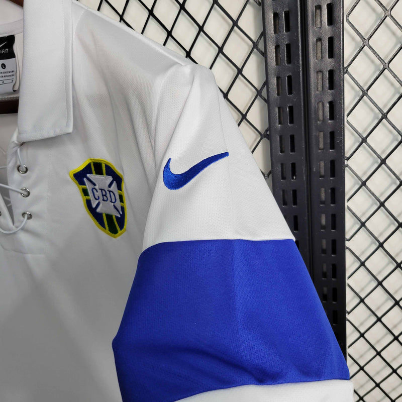 Camisa Seleção Brasil 2004/06 - Nike Retrô Masculina - Branca/Azul