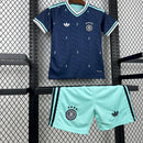 Conjunto Kit Infantil Seleção Alemanha Away 2026/27 - Adidas Torcedor - Azul/Verde
