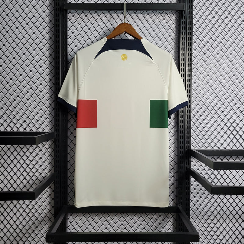 Camisa Seleção Portugal Away 2022/23 - Nike Torcedor Masculina - Branca/Vermelha/Verde