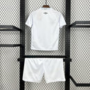 Conjunto Kit Infantil Santos Home 2025/26 - Umbro Torcedor - Branca/Preta