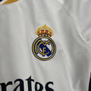 Conjunto Kit Infantil Real Madrid Home 2023/24 - Adidas Torcedor - Branca/Amarela