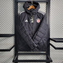 bayern de munique-bayern-vermelha-vermelho-preta-preto-branca-branco-adidas-bobojaco-frio-munchen