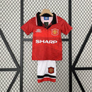 Conjunto Kit Infantil Manchester United Home 1994/96 - Umbro Retrô - Vermelha/Branca