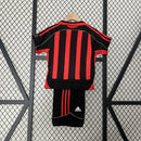 Conjunto Kit Infantil AC Milan Home 2006/07 - Adidas Retrô - Preta/Vermelha