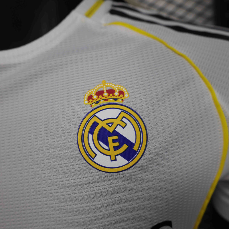 Camisa Real Madrid Home 2025/26 - Adidas Jogador Masculina - Branca/Preta