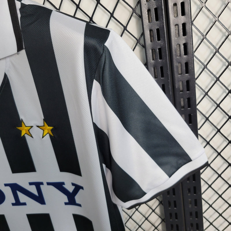 Camisa Juventus Home 1995/97 - Kappa Retrô Masculina - Preta/Branca