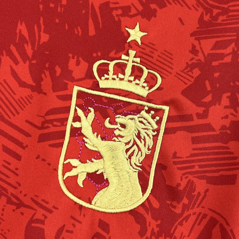 Camisa Seleção Espanha Edição Especial 2024/25 - Comma Torcedor Masculina - Vermelha/Dourada