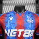 Camisa Crystal Palace Home 2024/25 - Jogador Masculina - Azul/Vermelha