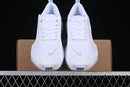 Tênis Nike Zoom X Invincible - Branco