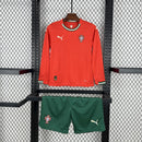 Conjunto Kit Infantil Manga Longa Seleção Portugal Home 2025/26 - Puma Torcedor - Vermelha/Verde