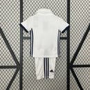 Conjunto Kit Infantil Real Madrid Home 2016/17 - Adidas Retrô - Branca/Azul