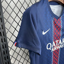 Conjunto Kit Infantil PSG Home 2025/26 - Nike Torcedor - Azul/Vermelha