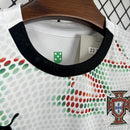 Conjunto Kit Infantil Seleção Portugal Away 2025/26 - Puma Torcedor - Branca/Verde