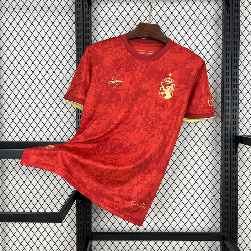 Camisa Seleção Espanha Edição Especial 2024/25 - Comma Torcedor Masculina - Vermelha/Dourada