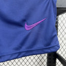 Conjunto Kit Infantil Barcelona Edição Especial 2025/26 - Nike Torcedor - Bege/Azul