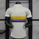 Camisa Seleção Colômbia Edição Especial 100 anos 2024/25 - Adidas Jogador Masculina - Bege/Amarela