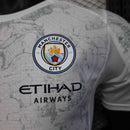 Camisa Manchester City Away 2025/26 - Puma Jogador Masculina - Branca/Vermelha
