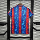 Camisa Crystal Palace Home 2024/25 - Torcedor Masculina - Azul/Vermelha