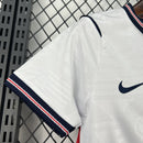 Conjunto Kit Infantil Seleção Inglaterra Home 2026/27 - Nike Torcedor - Branca/Azul