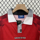 Conjunto Kit Infantil Manchester United Home 1996/97 - Umbro Retrô - Vermelha/Branca