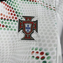 Conjunto Kit Infantil Seleção Portugal Away 2025/26 - Puma Torcedor - Branca/Verde