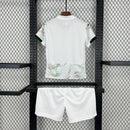 Conjunto Kit Infantil Seleção Portugal Away 2025/26 - Puma Torcedor - Branca/Verde
