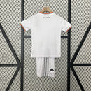 Conjunto Kit Infantil Real Madrid Home 2013/14 - Adidas Retrô - Branca/Laranja