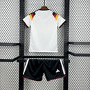 Conjunto Kit Infantil Seleção Alemanha Home 2026/27 - Adidas Torcedor - Branca/Preta